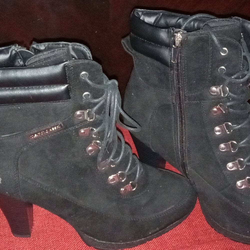 Apple Bottoms Shoes